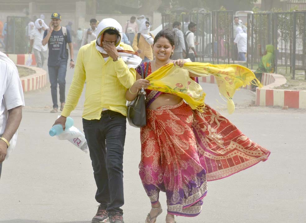 wind and rain change the weather of varanasi