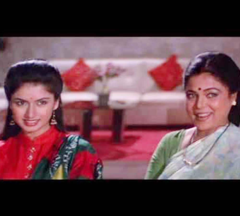 Know about Top Seven Hit Films of Actress Reema Lagoo on her death anniversary
