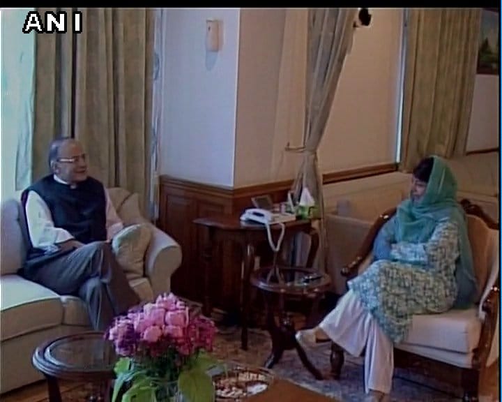 arun jaitely meets mehbooba mufti in srinagar