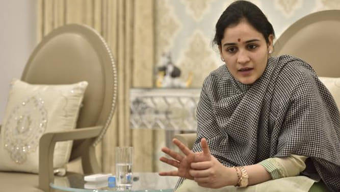 aparna yadav says about akhilesh and mulayam