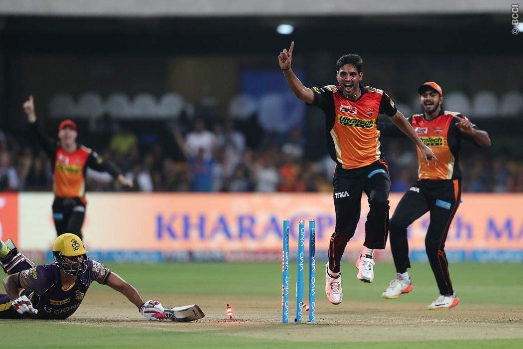 IPL 2017: Gujarat Lions  Basil Thampi  became Emerging Player  of season 