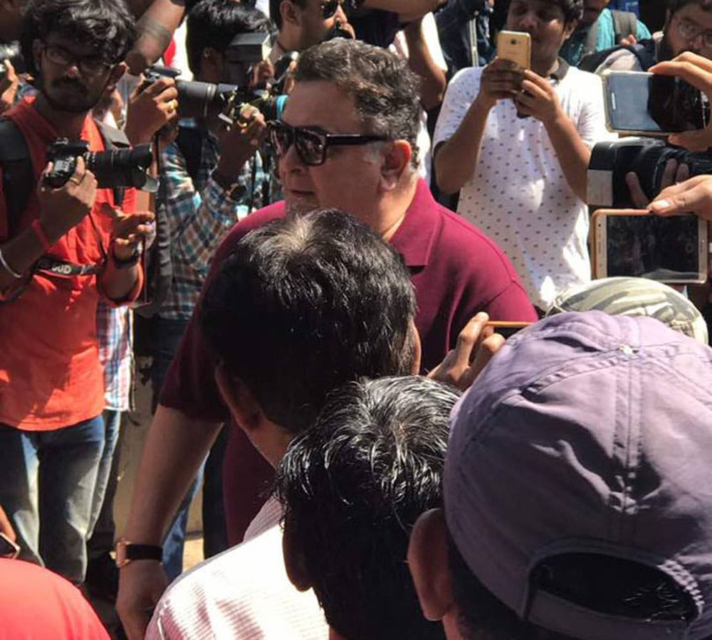 aamir khan rishi kapoor attended reema lagoo funeral 