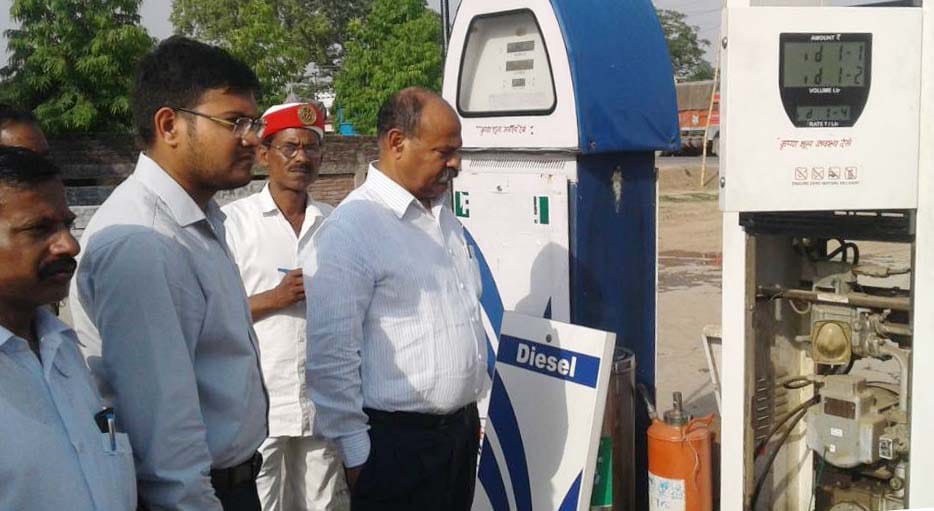 Caught on a petrol pump again, Seed