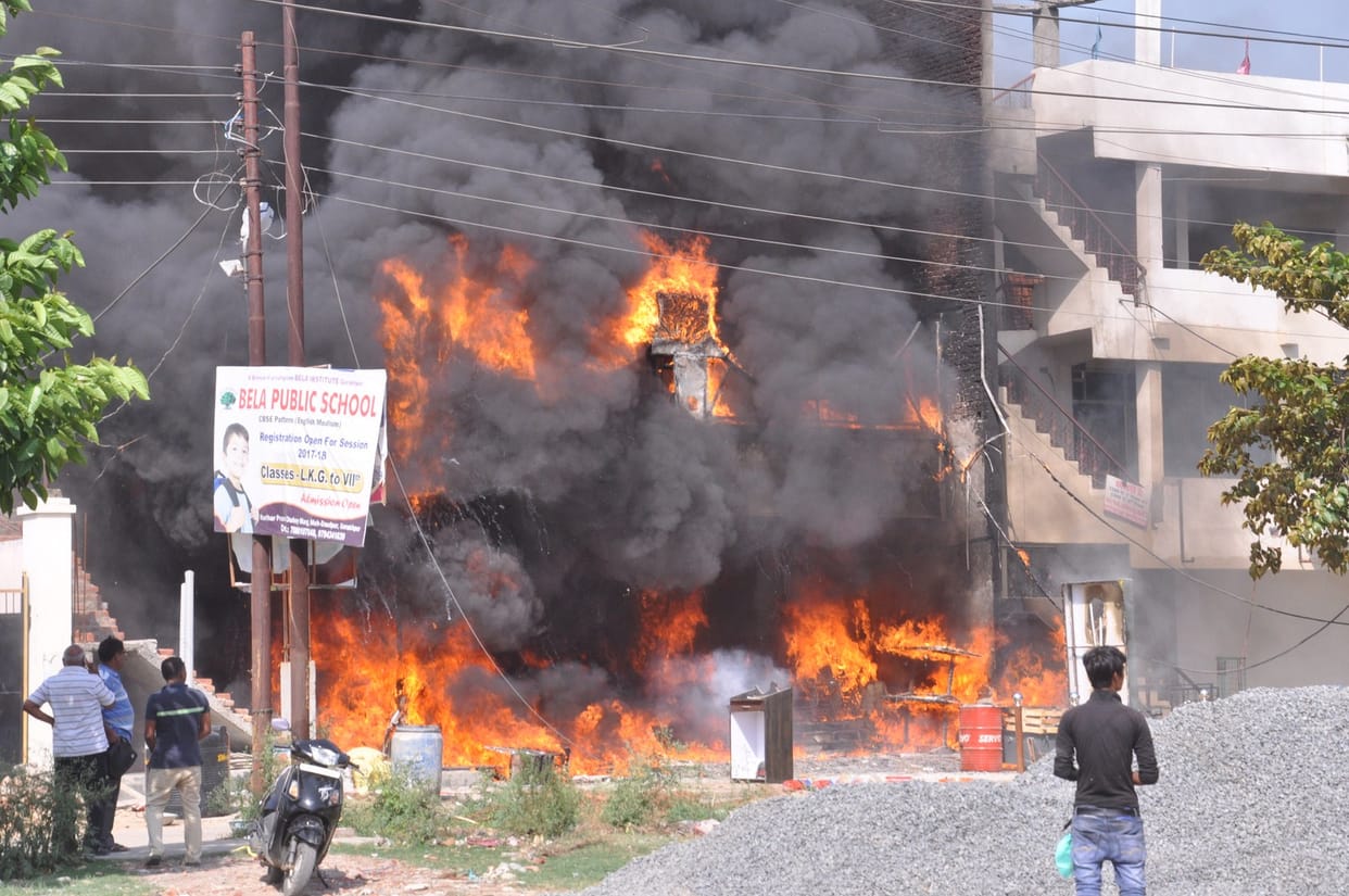 Fire in Royel Darbaar restaurant