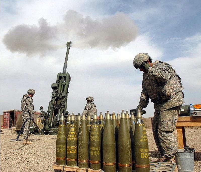 Howitzer cannon is light, take it from the helicopter
