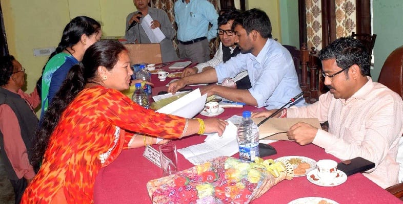 D.M. instructed to stop the teacher's salary