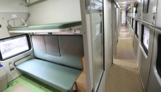 triak rack train will be reach mumbai in 15 hour