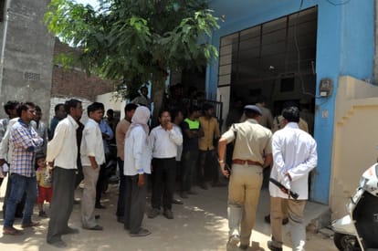 son killed to her mother and wife in jaipur, was arrest