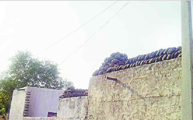 Pillars took place, electricity line is not known