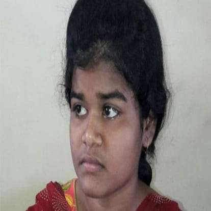 a hindu girl got top 10 rank in madarsah exams