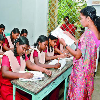 vacancies for more than 1100 teachers
