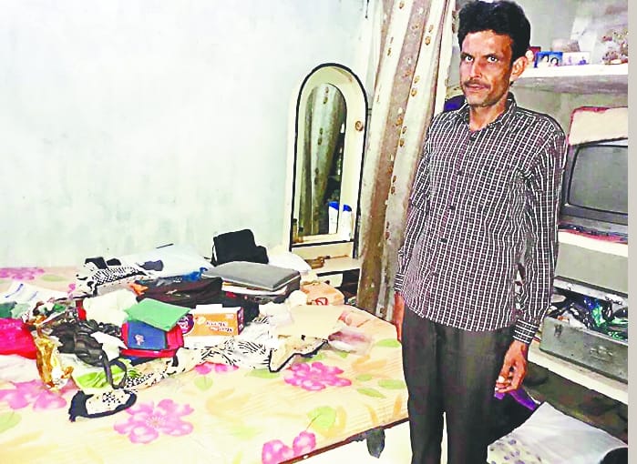 Two families made mortgages and smuggled millions