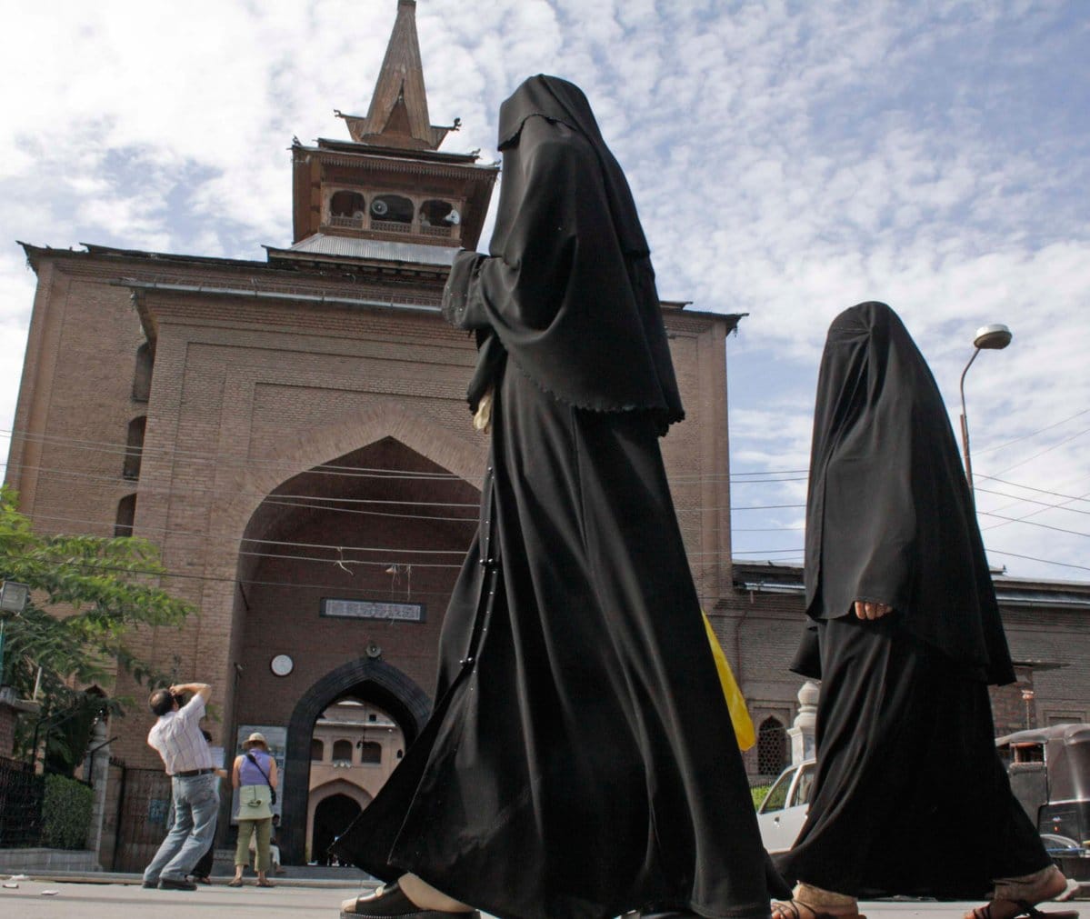 13 Triple Talaq cases in India, Divorced via Whatsapp and newspaper ads