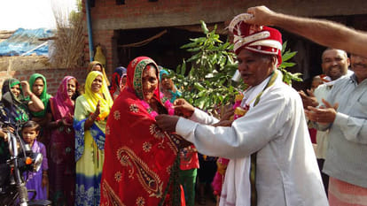 old father marriage in etawah