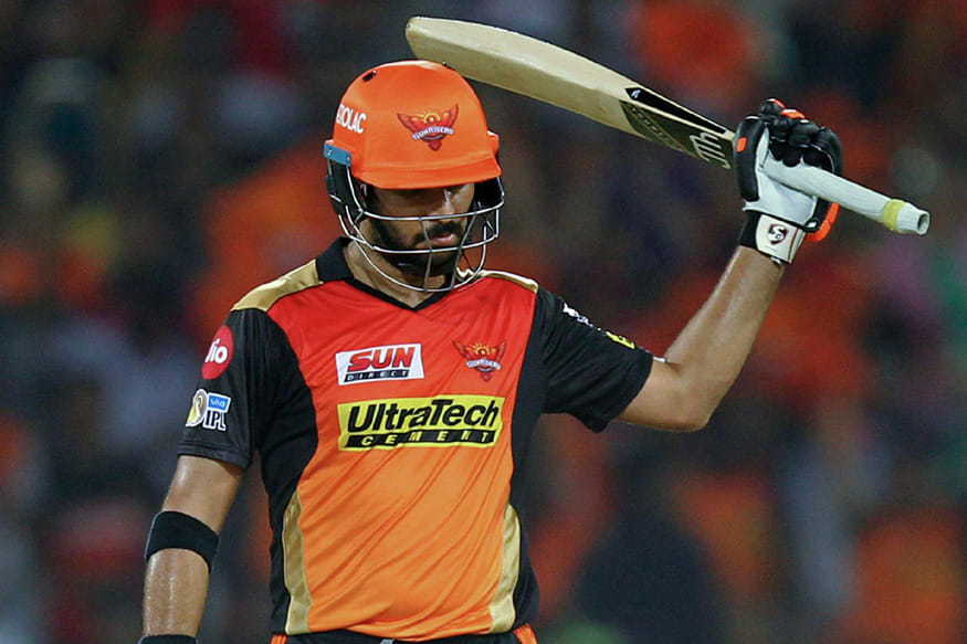 Yuvraj Singh Cracker Shot Against KKR, Vijay Shankar on Alert