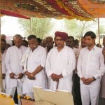 गुर्जर आरक्षण आंदोलन के अगुआ कर्नल किरोड़ी सिंह बैंसला और कैप्टन हर प्रसाद