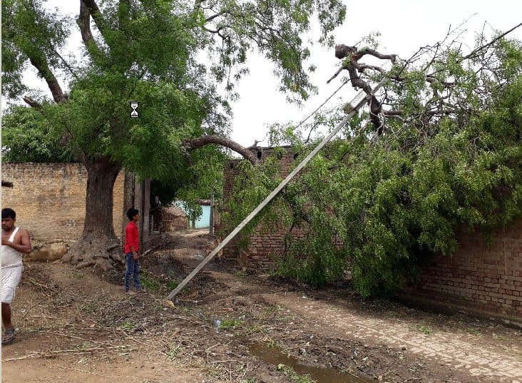 Storm surge Electricity block in many areas