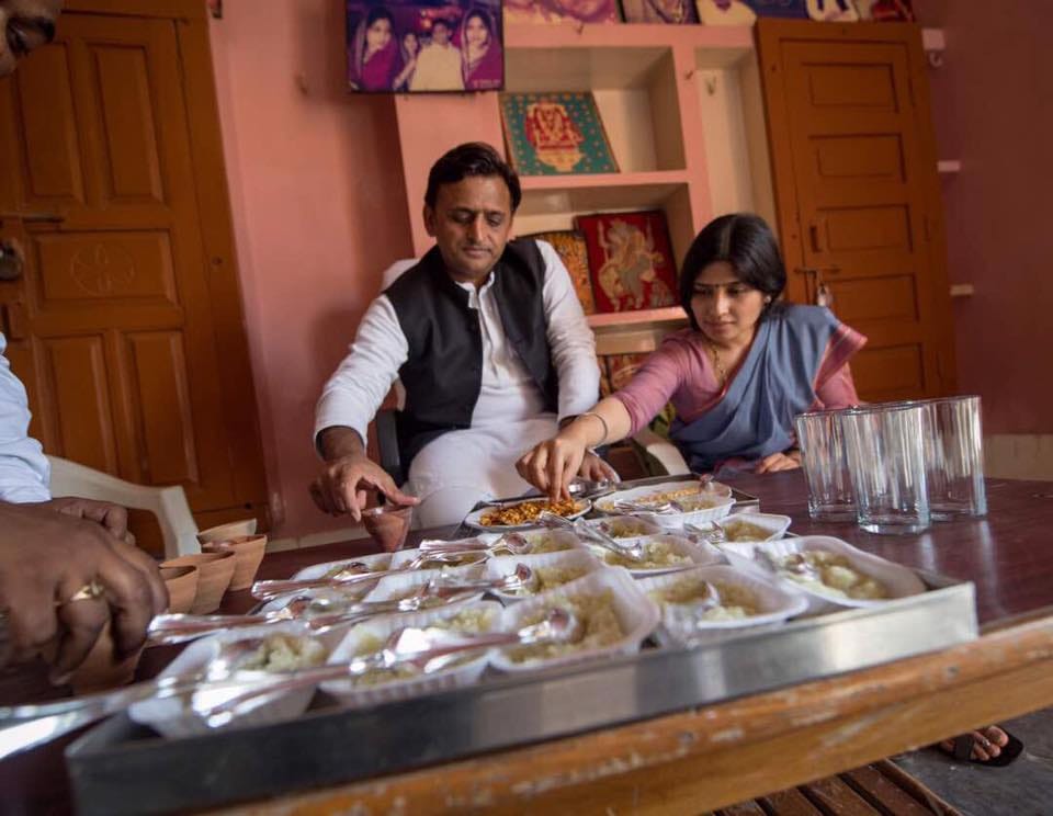 former up cm akhilesh yadav's social media updates