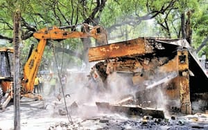 33 pucca shops, 70 kumatla demolished demolished