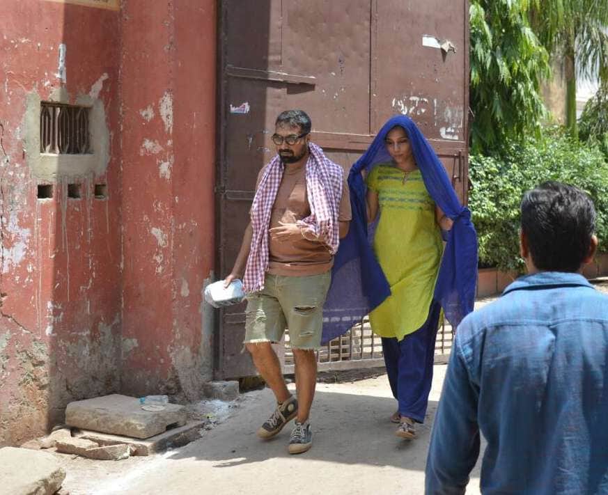 anurag kashyap and joya afroj reached varanasi for film shooting