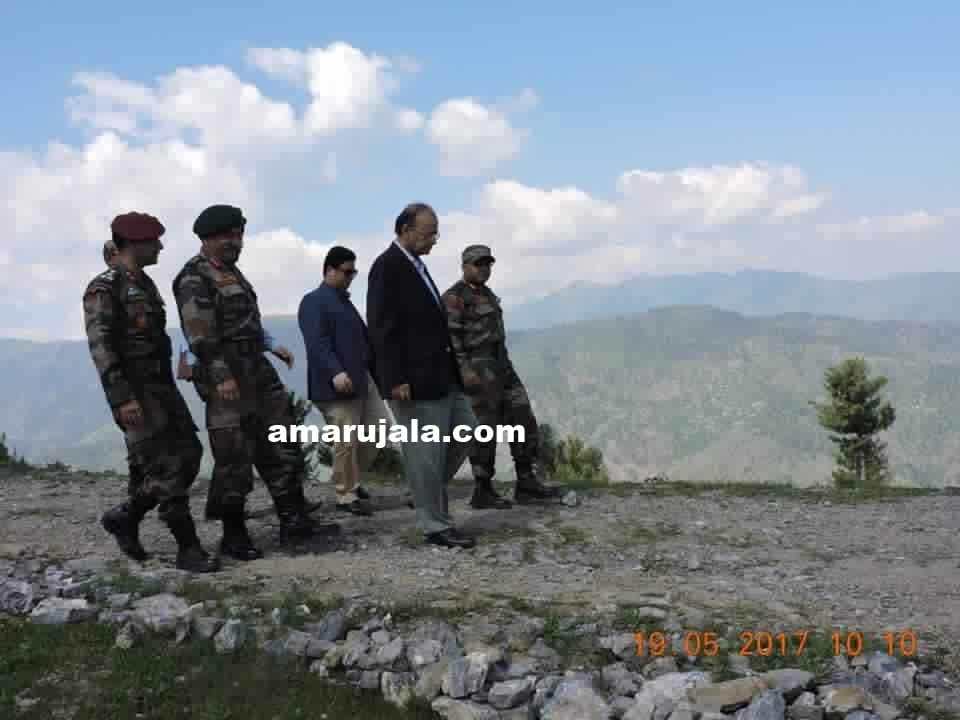 ARUN JAITLEY VISITED loC IN KASHMIR VALLEY
