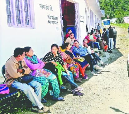 Agent raises more money in Kedarnath Haley  service