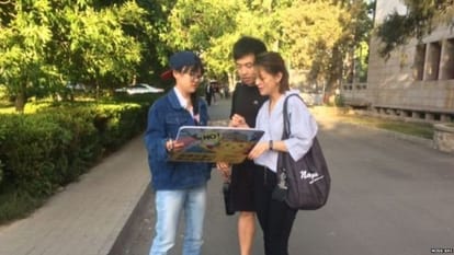 China- This woman made herself advertising against tampering!