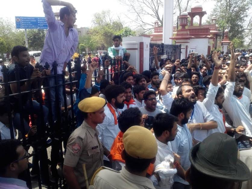 Police and students clash in Rajasthan University