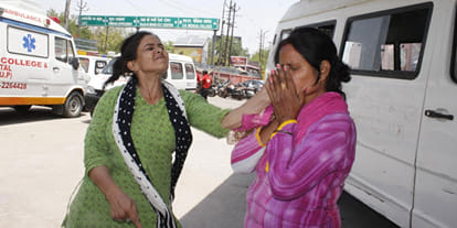mother of TV actor beat her husband on road over extra marital affairs 