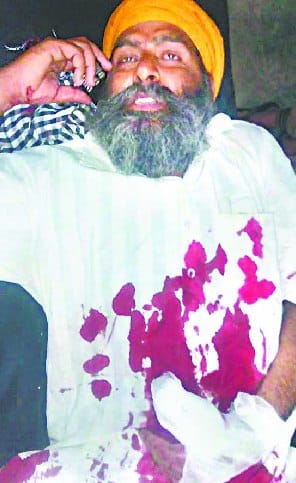 11.75 lakh looted from day-old farmer
