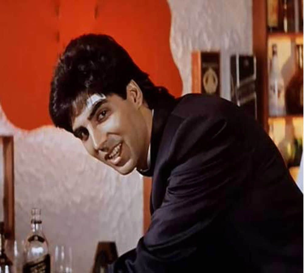 actor sunil shetty has big side business with films 