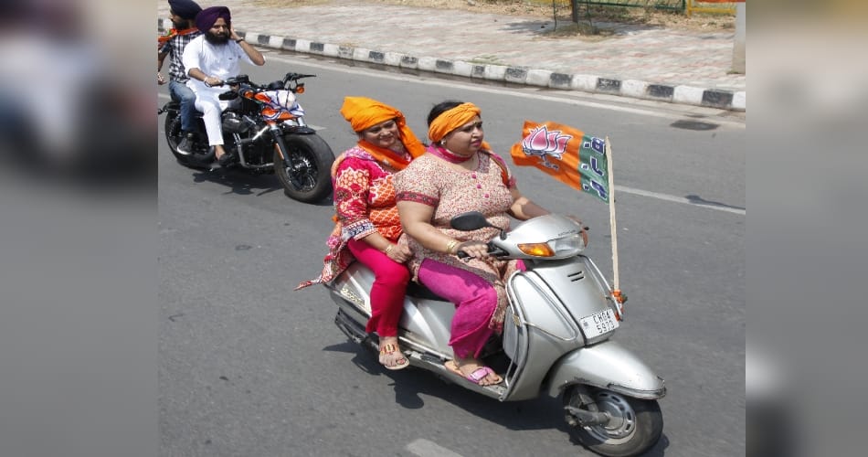 traffic violation in amit shah rally 
