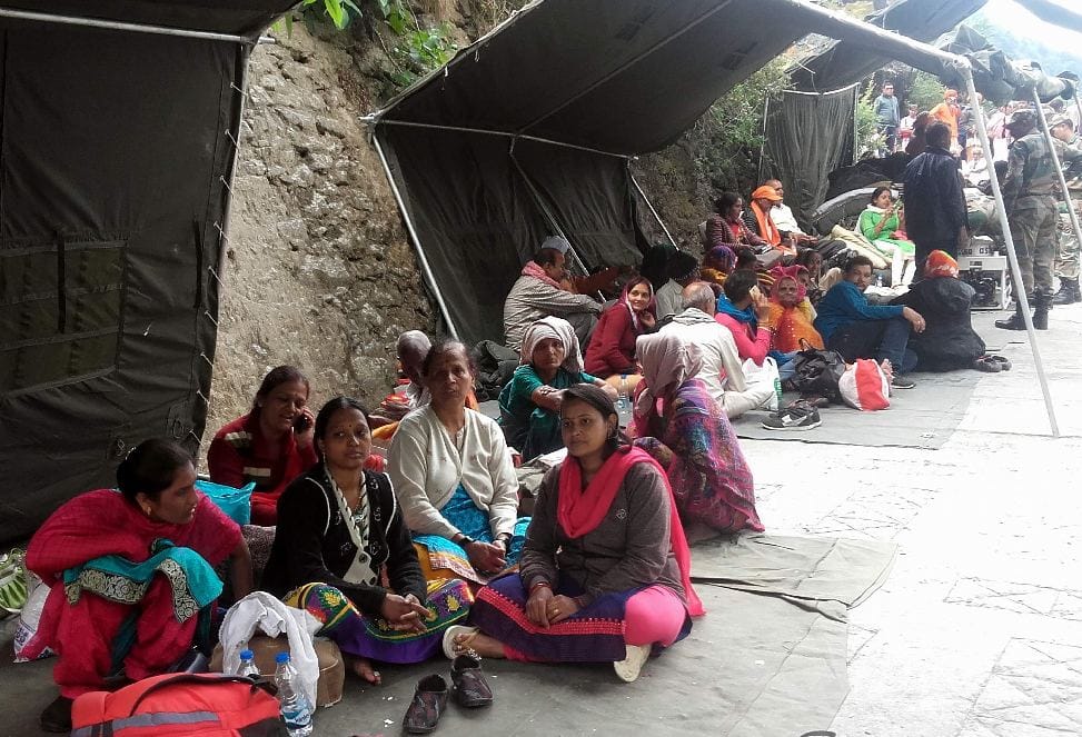  photos of badrinath highway during 27 hours