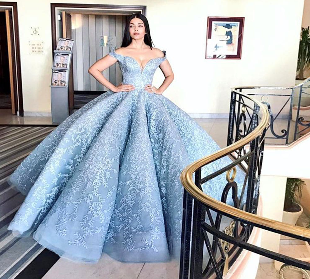Aishwarya Rai Bachchan Met Pop Star Rihanna & Hollywood Actress Eva Longoria At Cannes 2017