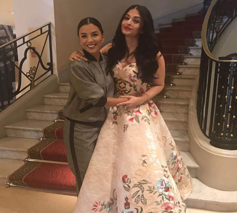 Aishwarya Rai Bachchan Met Pop Star Rihanna & Hollywood Actress Eva Longoria At Cannes 2017