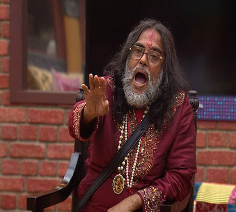 Ex Bigg Boss Contestant Swami Om Got Beaten By Public At An Event In Delhi