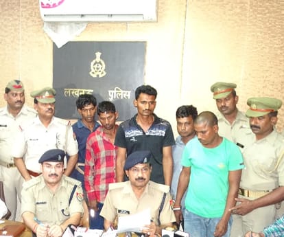  Police arrested six people of gang in after a clash in Lucknow.