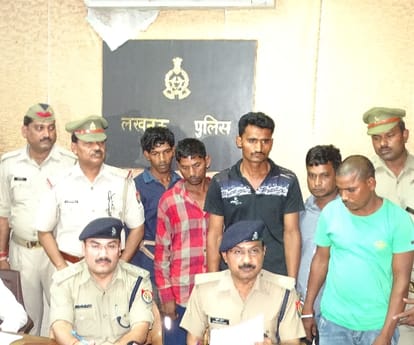  Police arrested six people of gang in after a clash in Lucknow.