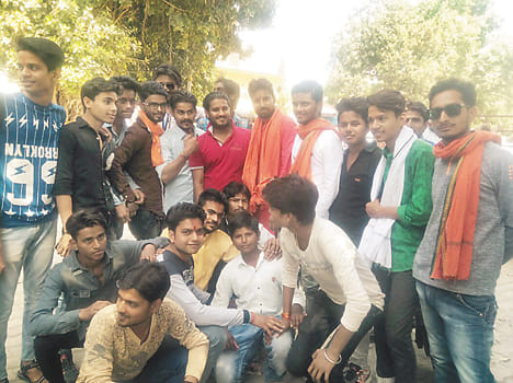 protest in collectrate with injured cow