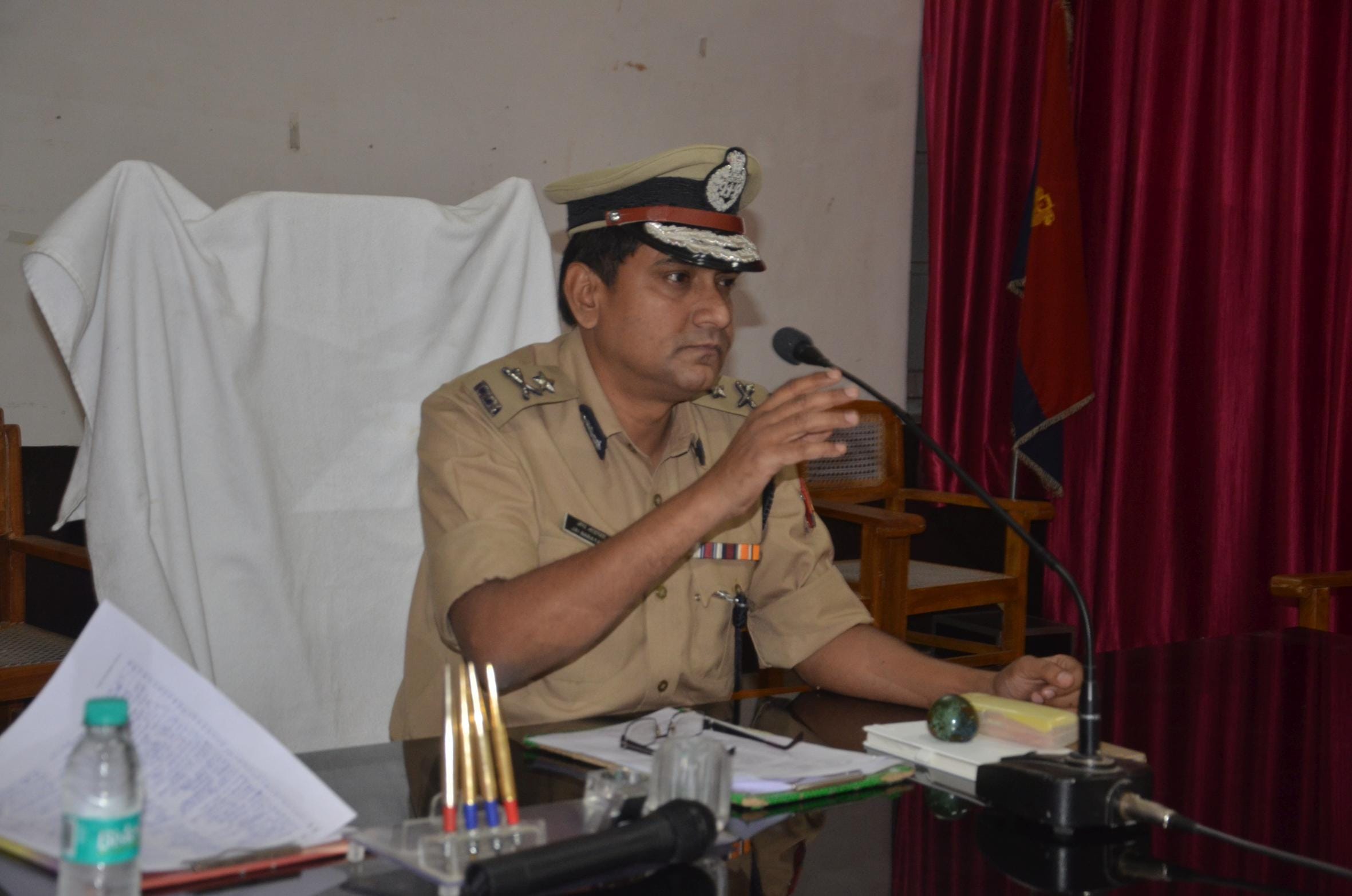 special story of ADG Kanpur Jai Narayan singh with history sheeter Mithun