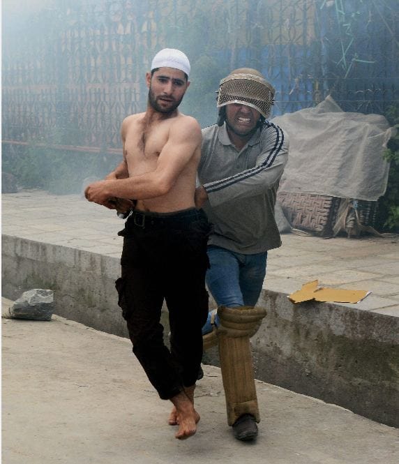 kashmir facing another day of unrest