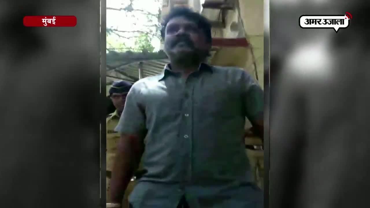 मुंबई विधायक की पुलिस को हेकड़ी