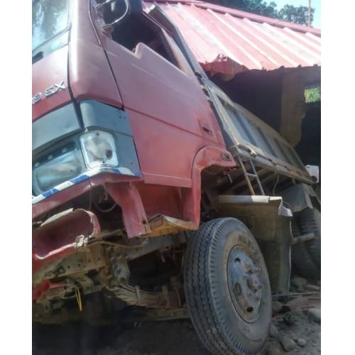 Truck rams into Anganwadi Centre near una himachal pradesh two women injured
