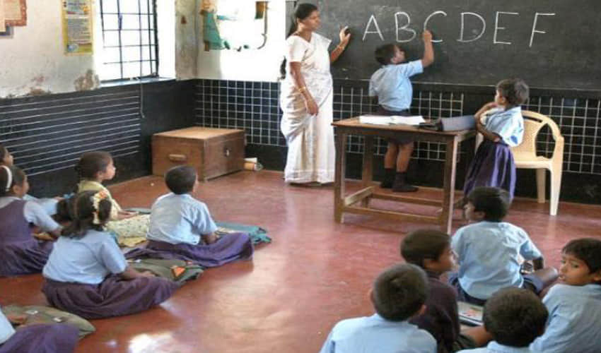 directorate of education delhi invites job applications for different posts