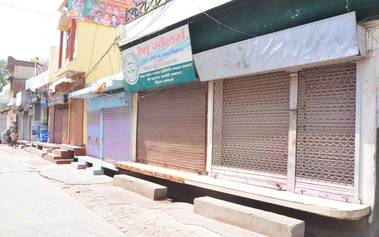 sarafa, loss of 30 lac