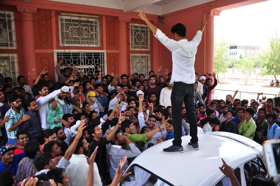 talks between students and university, no result