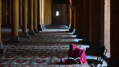 Learn what were the rules of divorce in the Mughal period