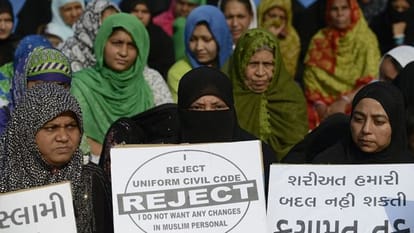 Learn what were the rules of divorce in the Mughal period
