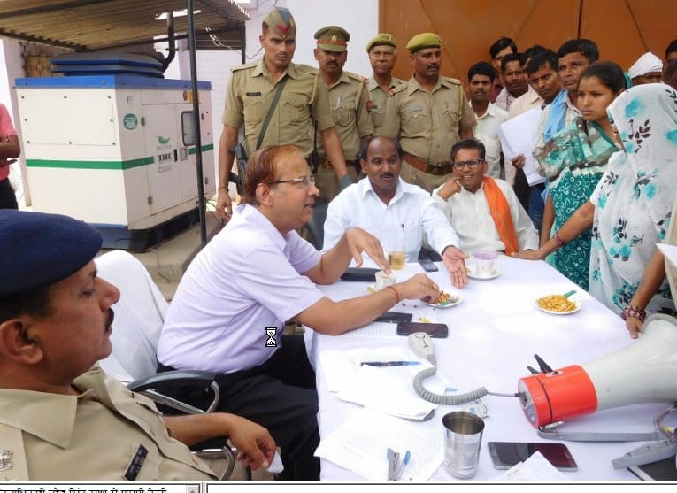 DM-SP hear complaints in the Solution Day