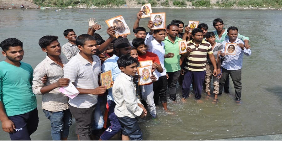 Now the dalits of five villages adopted Buddhism, statues of the gods immersed in the canal